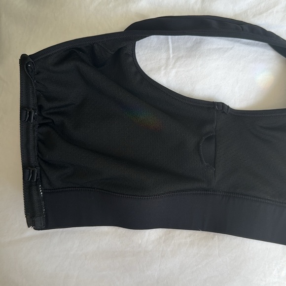 Medium sports bra - Picture 4 of 4